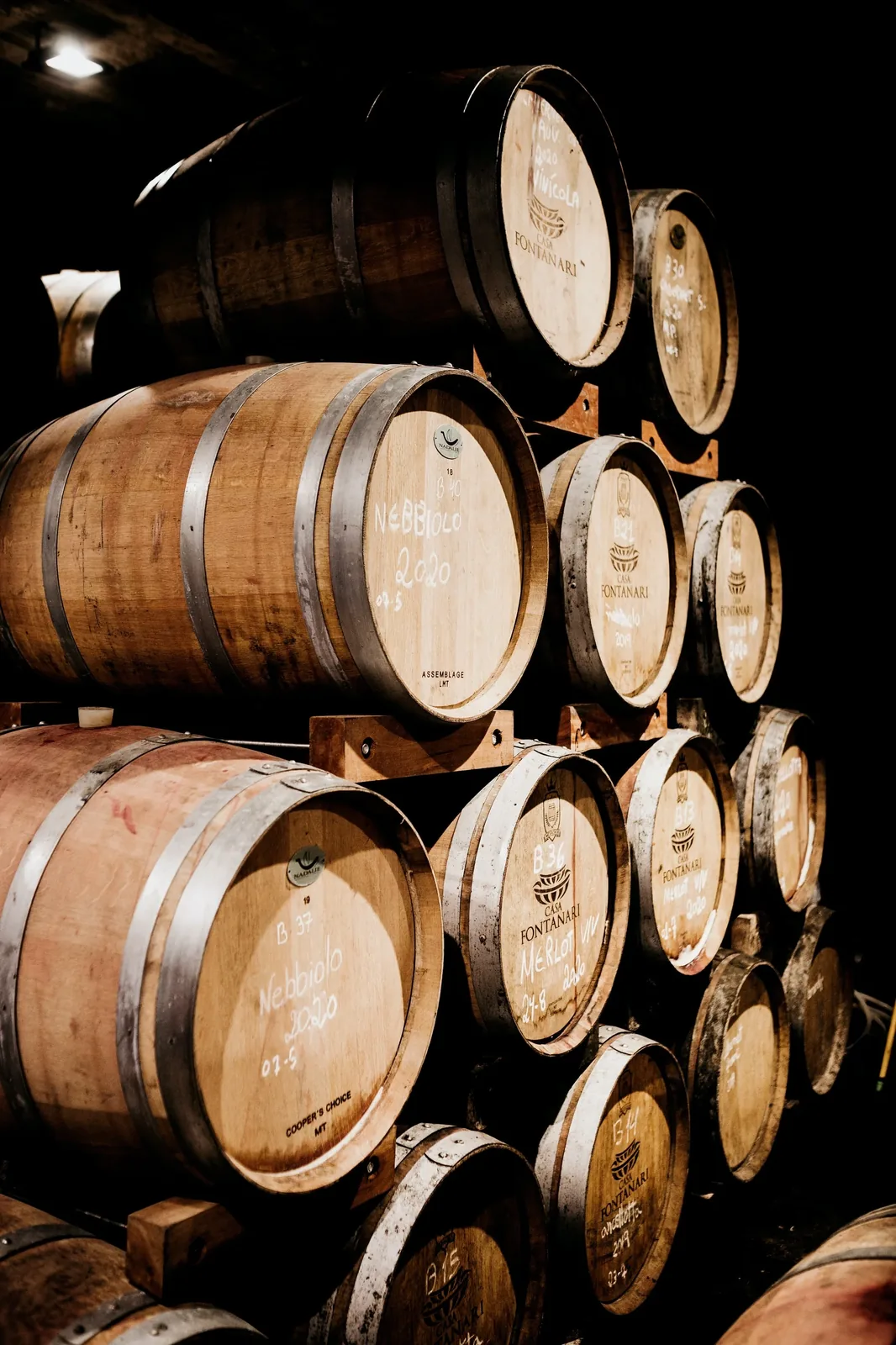 Barriques de vin pour cuvées personnalisées